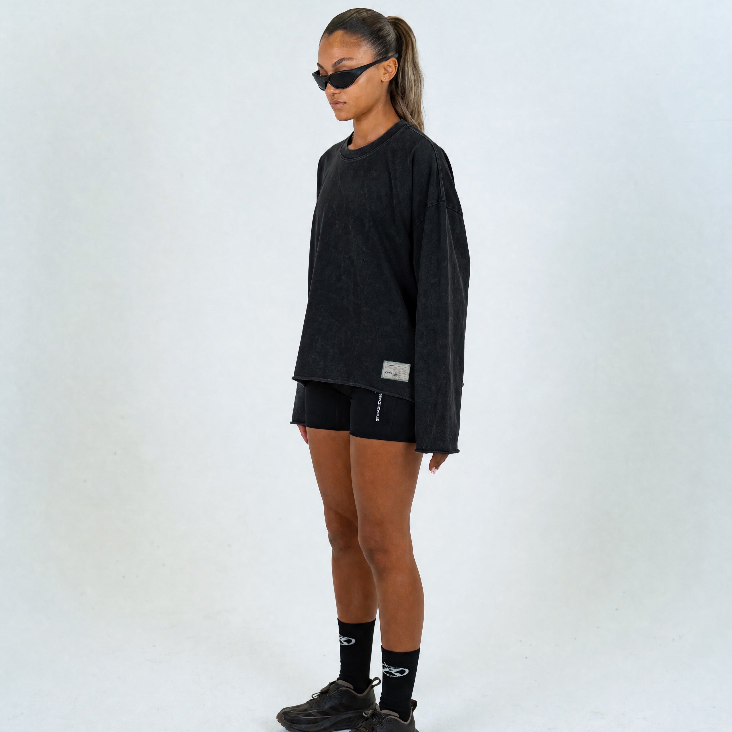 LONG SLEEVE / WASHED BLACK