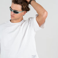 CROPPED T SHIRT / FADED WHITE